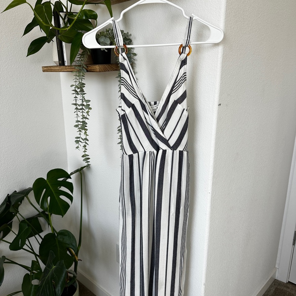American eagle capri length jumpsuit